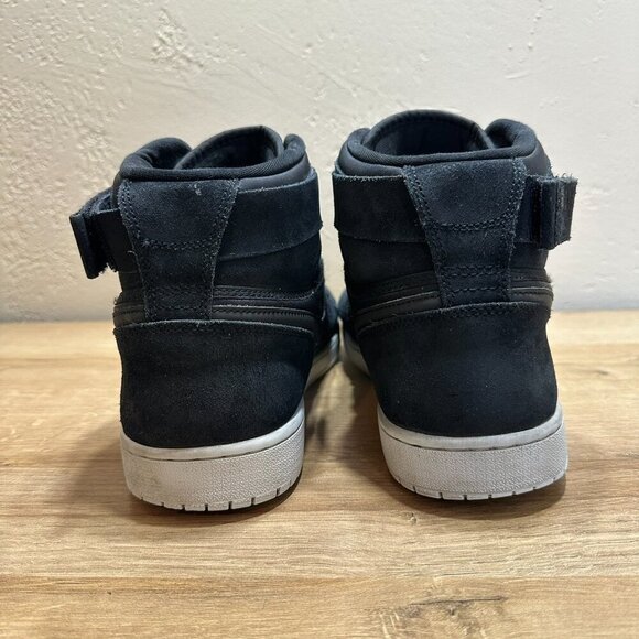 Nike Air Jordan Retro High Strap Sneakers Black Men\'s 11 main image 5